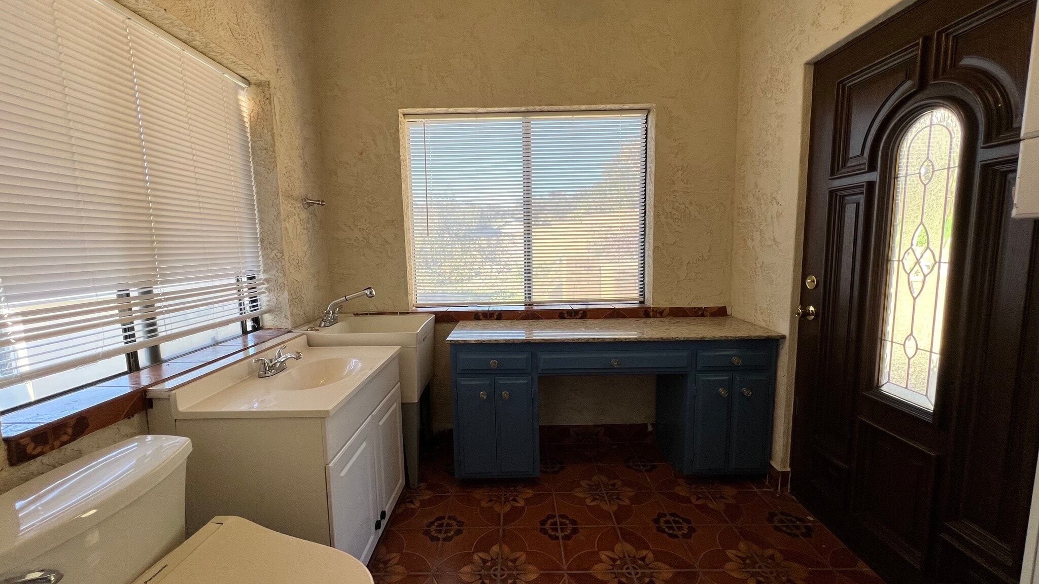 Building Photo - 2911 Hawk Rd