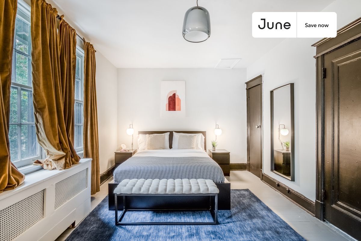 Building Photo - 2716 Woodley Pl NW