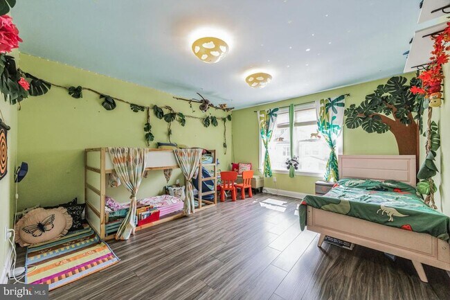 Building Photo - 105 Elton Farm Cir