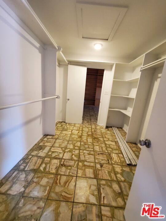 Building Photo - 11286 Hayter Ave