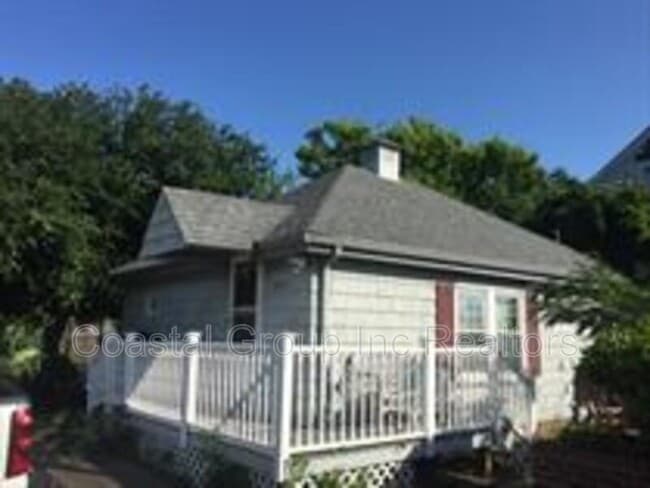 Primary Photo - 700 W Ocean View Ave
