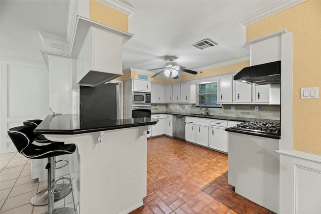 Building Photo - 17814 Theiss Mail Rte Rd