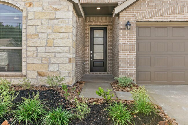 Building Photo - 7602 Angels Lndg Ln