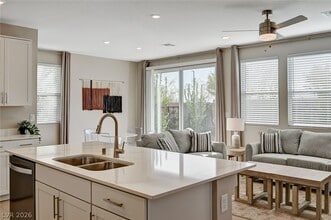 Building Photo - 10029 Luna River Ave