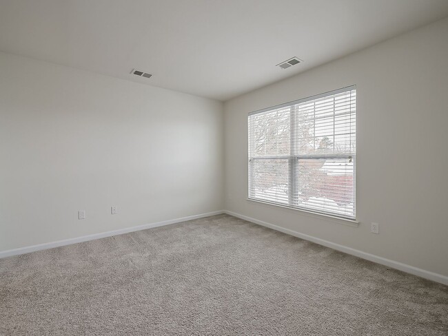 Building Photo - AVAILABLE NOW! Charming 2-Bed Home in the Heart of Wixom