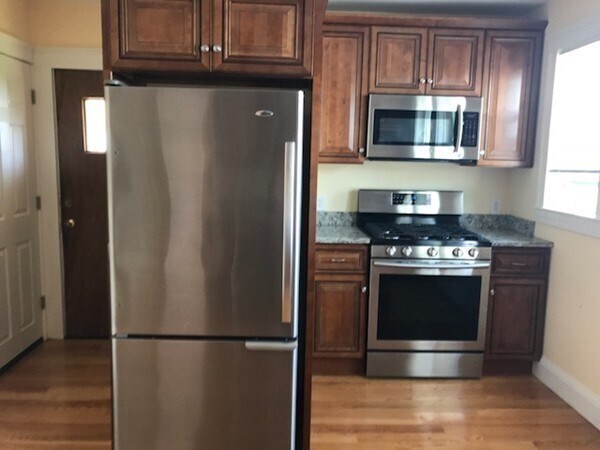 Building Photo - 17 Clewley Rd