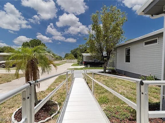 Building Photo - 5370 Country Field Cir