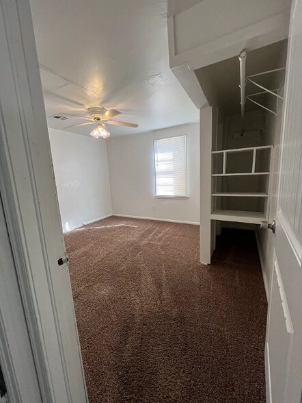 Building Photo - 2517 SW 42nd St