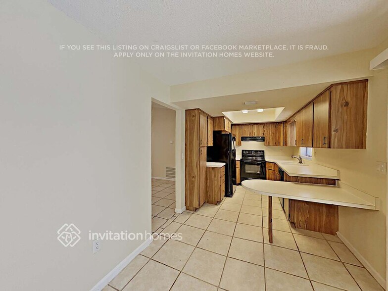 Building Photo - 25535 Lido Ave