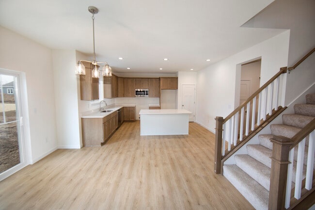 Building Photo - N116W7245 Oakmont Dr