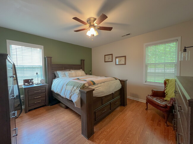 Building Photo - 132 Crooked Run Dr