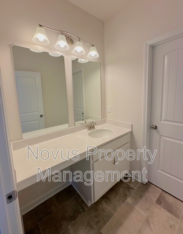 Building Photo - 206 Asher Dr