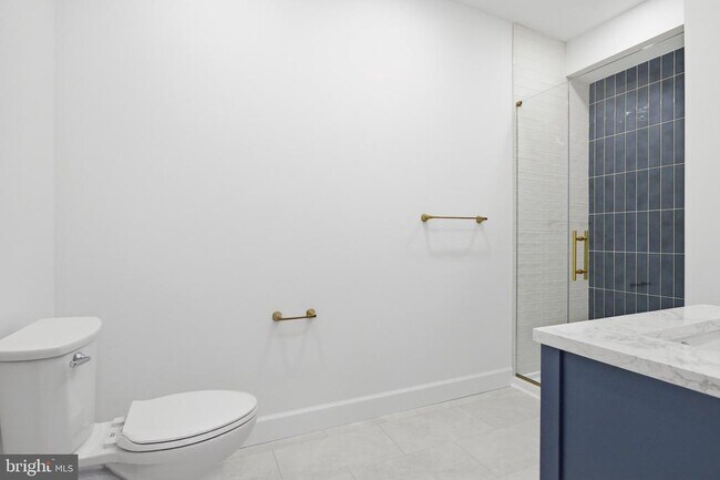 Building Photo - 100 W Front St