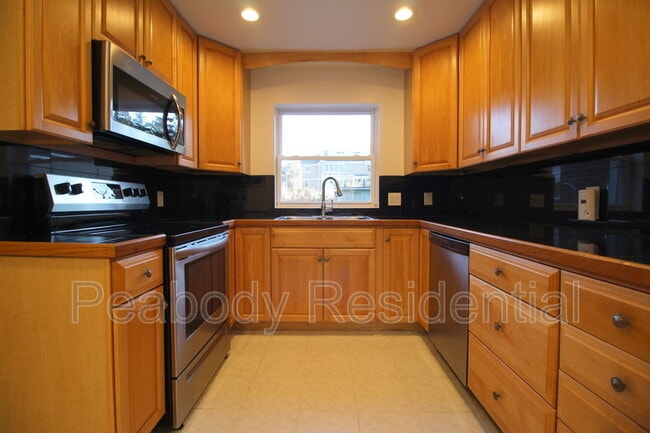 Building Photo - 2129 Grayson Pl