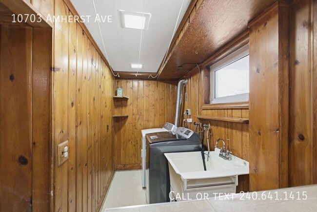 Building Photo - 10703 Amherst Ave