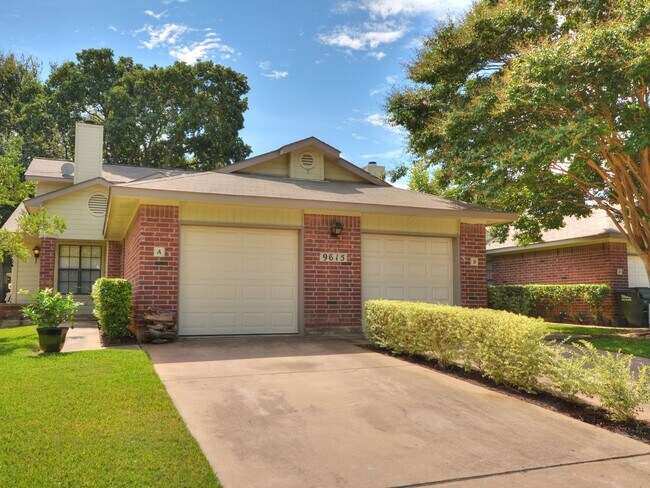 Building Photo - 9524 Woodvale-
