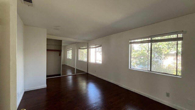 Building Photo - 608 E Matchwood Pl