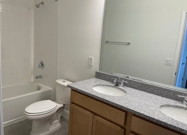 Building Photo - 12067 Bracco St