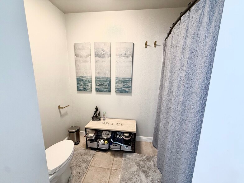 Building Photo - 32221 Alipaz St