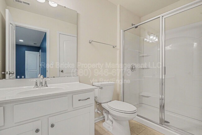 Building Photo - 14419 Rhodes Hall Dr