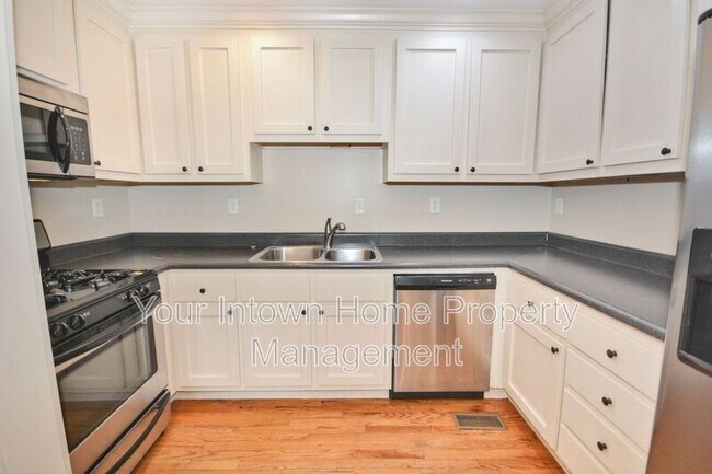 Building Photo - 63 Norwood Ave NE