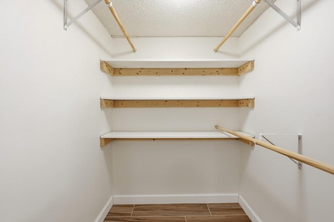 Building Photo - 2805 Casita Way
