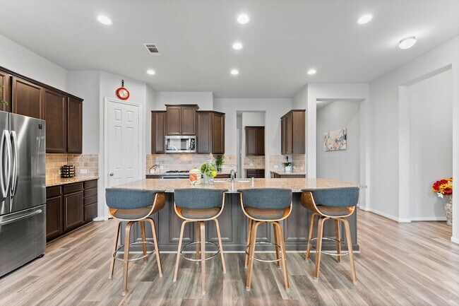 Building Photo - 2836 Jehlon Ln