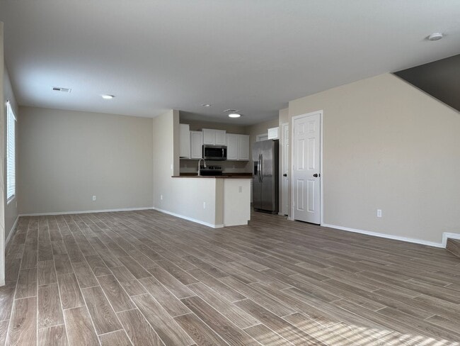 Building Photo - Buckeye, 4 bed, 2.5 bath, huge lot, across...