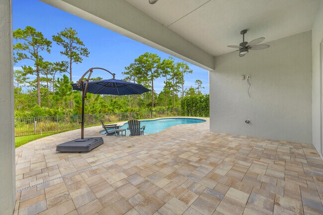 Building Photo - 4720 SW Ardsley Dr