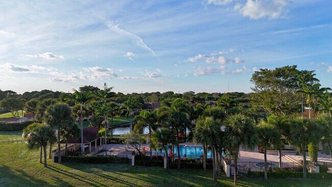 Building Photo - 728 Mill Valley Pl