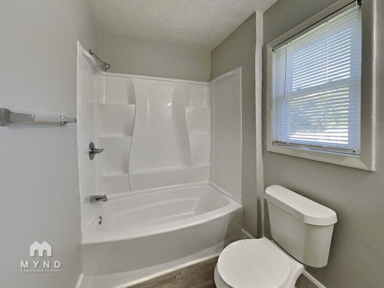 Building Photo - 7313 Penland Dr