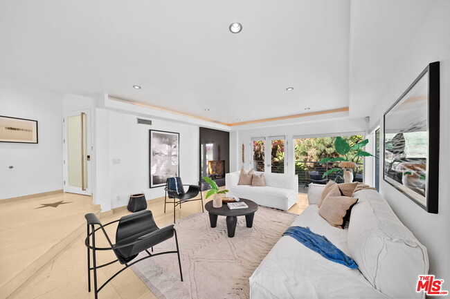 Building Photo - 3111 Belden Dr