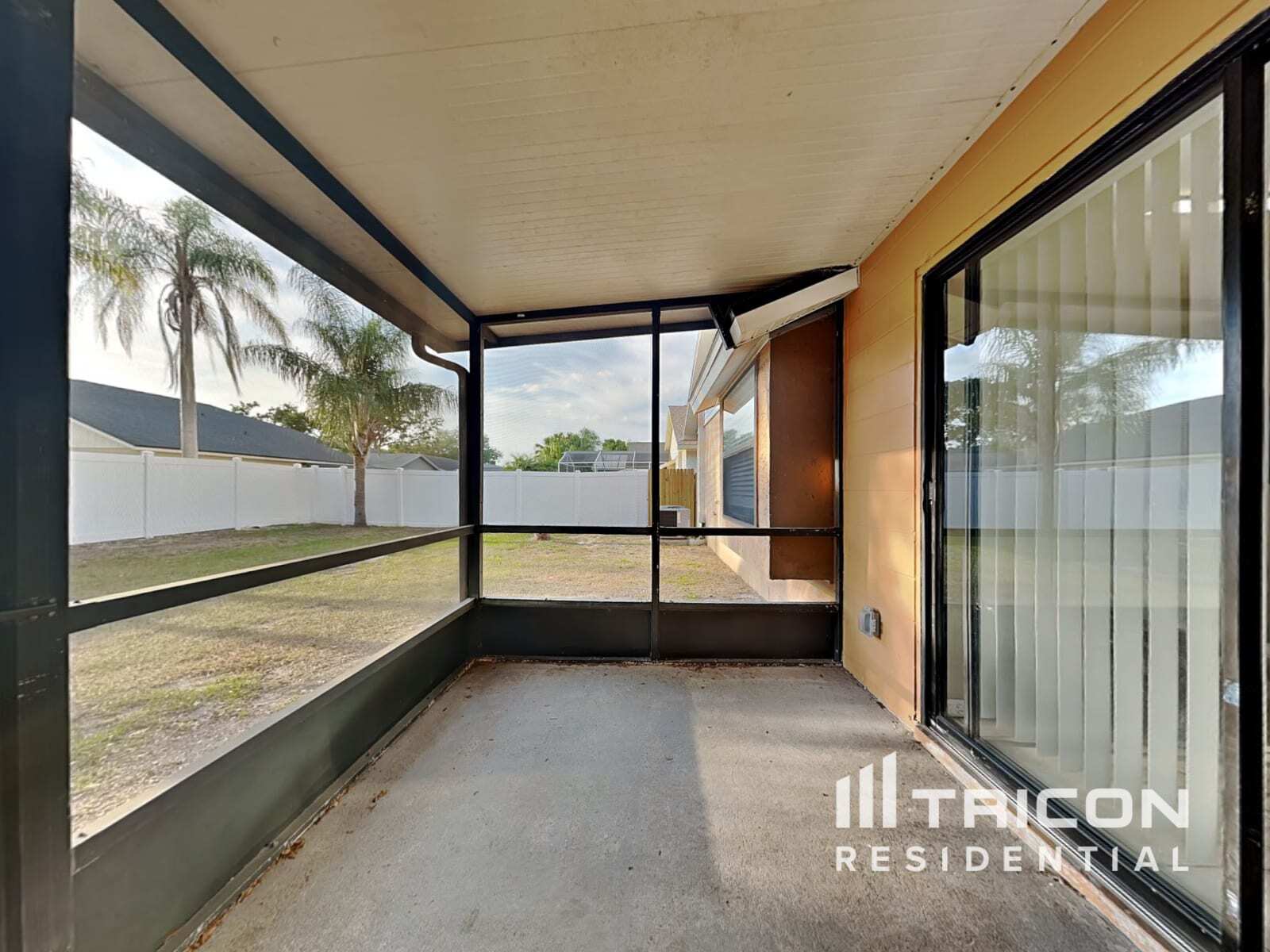 Building Photo - 10841 Peppersong Dr