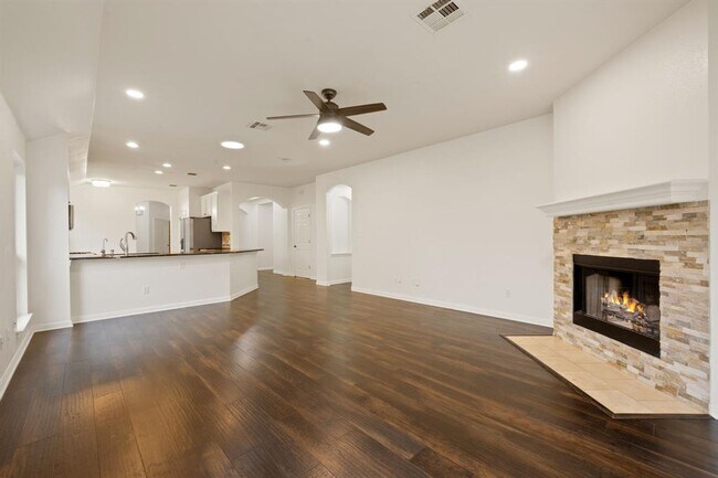 Building Photo - 8113 Campeche Bay Pl