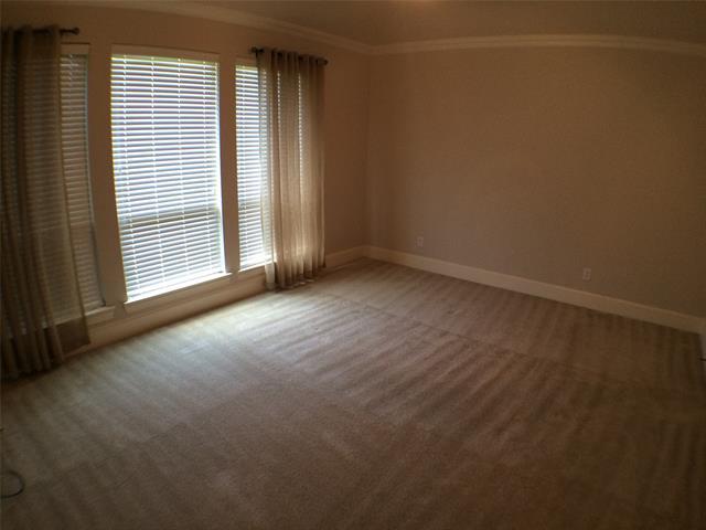 Building Photo - 447 Dry Canyon Dr