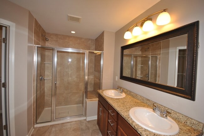 Building Photo - 4713 Mosey Ln