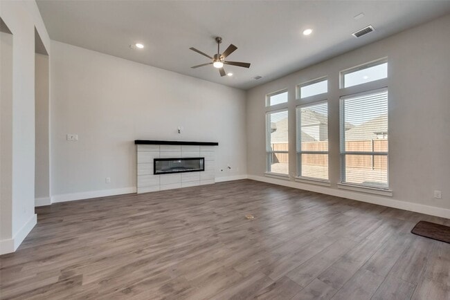 Building Photo - 6257 White Creek Drive