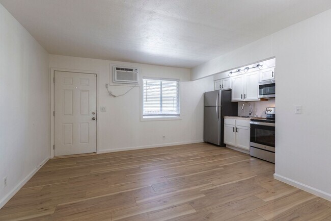 Floorplan - Cuming St Apartments