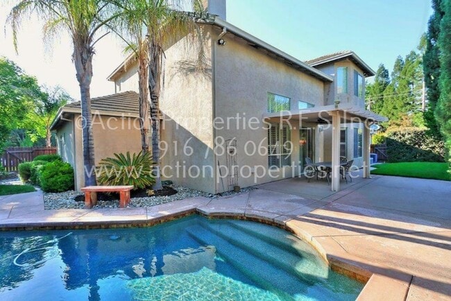 Building Photo - Granite Bay Beauty - 5 Bed, 3.5 Bath Home - Large Pool - Two Story - Lawn & Pool Service Included!