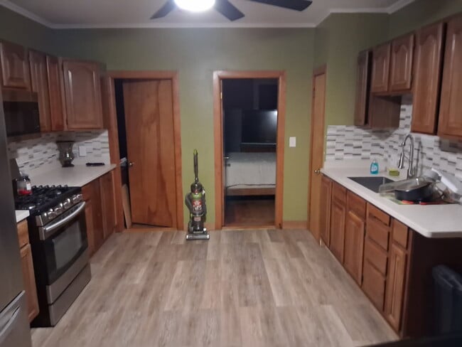 Building Photo - 370 Armistice Blvd