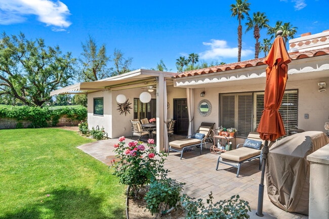 Building Photo - 78505 Vista Del Fuente