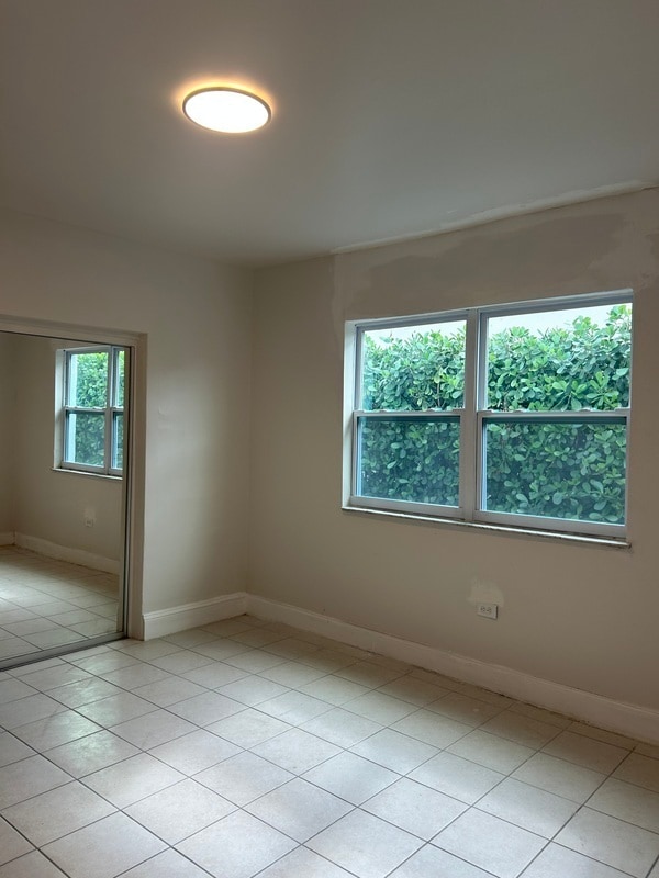 Building Photo - 485 NW 25th Ct