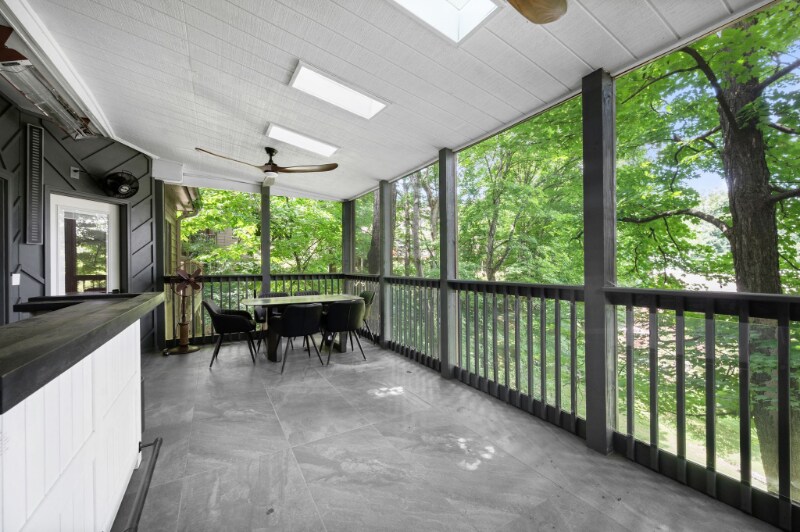 Building Photo - 700 Harpeth Trace Dr
