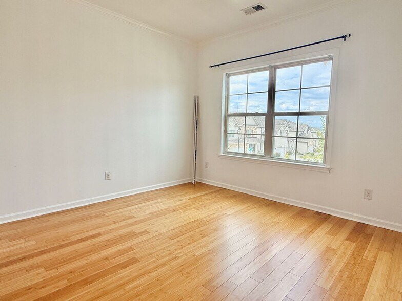 Building Photo - 2536 Sori Dr