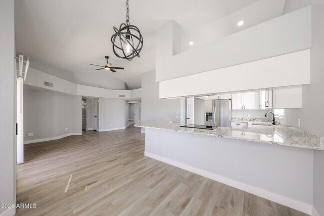 Building Photo - 3951 E Waltann Ln
