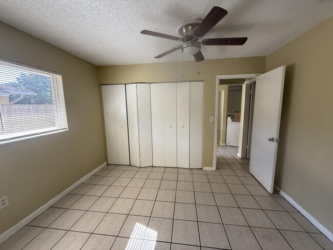 Building Photo - 1516-1543 43rd Ave