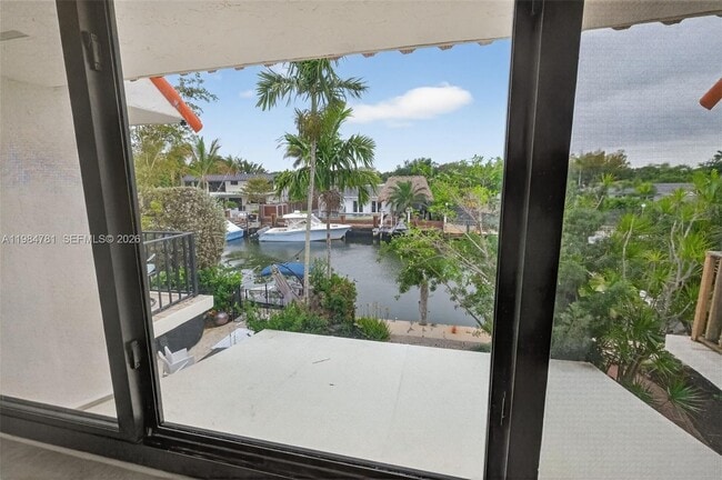 Building Photo - 1626 NE 105th St