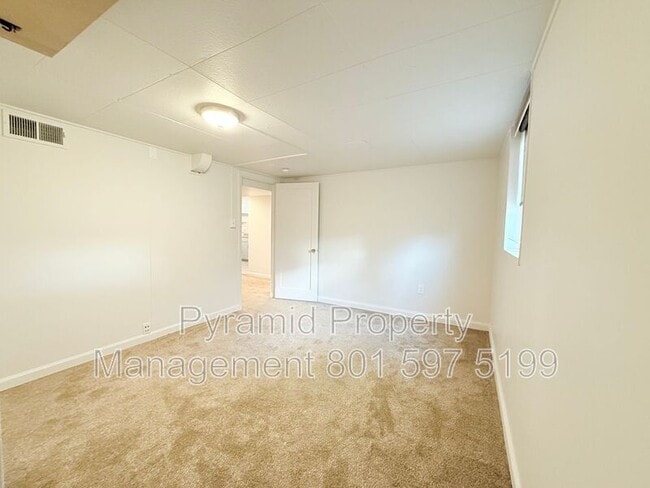 Building Photo - 345 W 1300 N