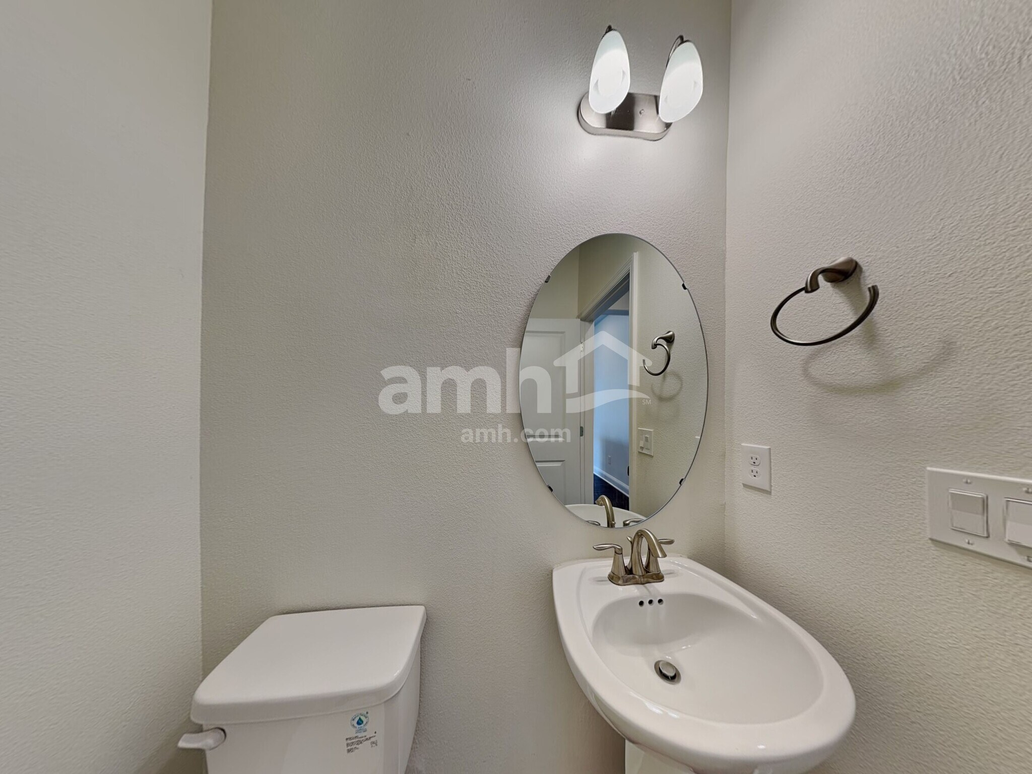 Building Photo - 990 Summer Stone Lp