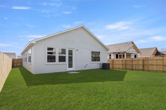 Building Photo - 1117 Yaupon Holly Dr